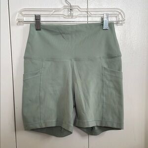 Yogalicious Lux Bike Shorts with Side Pockets